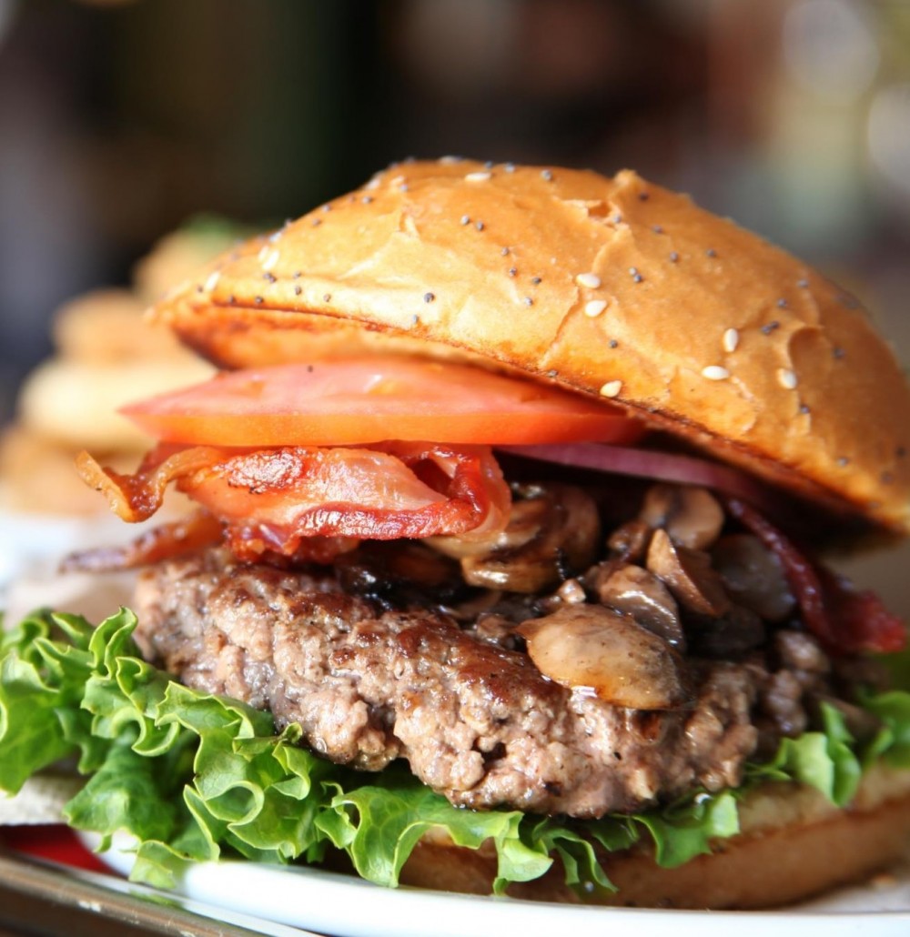 Λαχταριστά μοσχαρίσια burger
