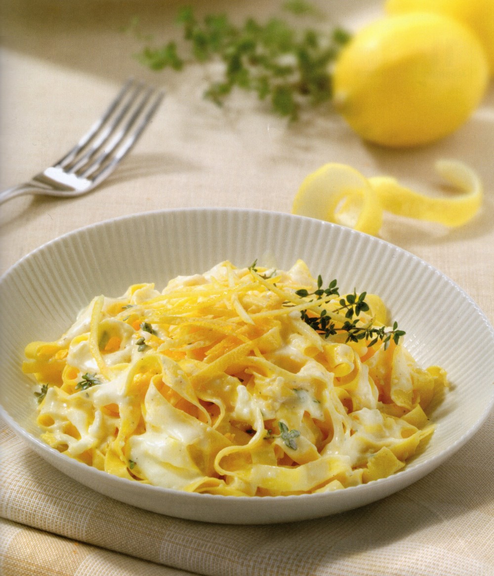 Fettuccine με τυρί robiola και θυμάρι